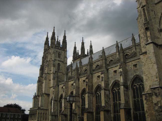 Lon0806 canterbury cathedral ext