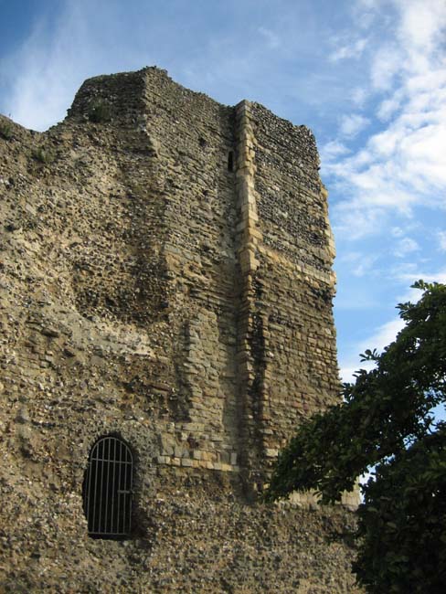 Lon0806 canterbury roman and medieval fort