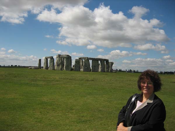 Lon0806 stone henge becky 2